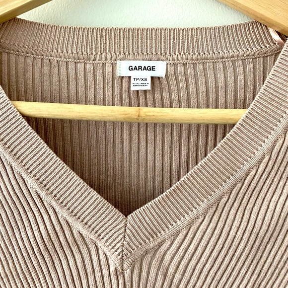 Garage crop sweater - Picture 3 of 3